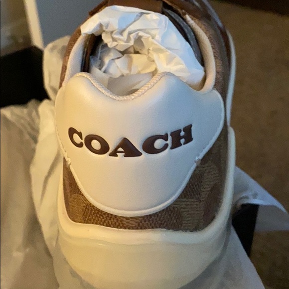 Shoes - Picture 3 of 11